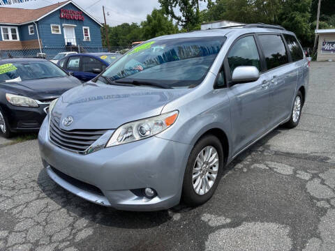 2012 Toyota Sienna