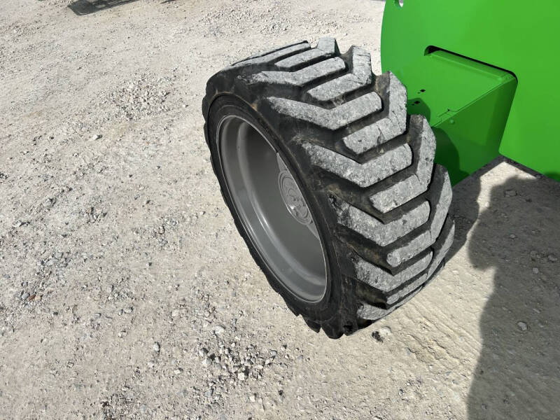 2014 Genie S-65 Boom / Manlift