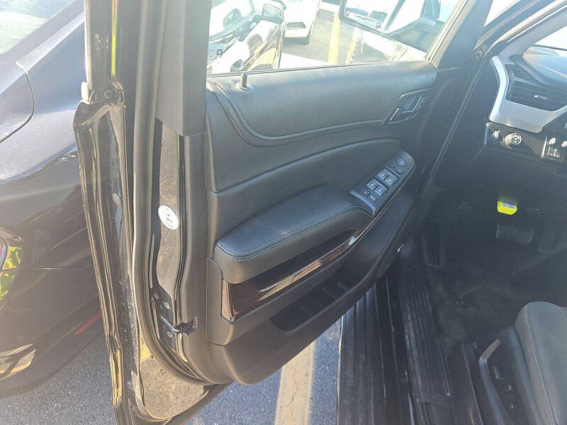 2017 GMC Yukon XL SLE