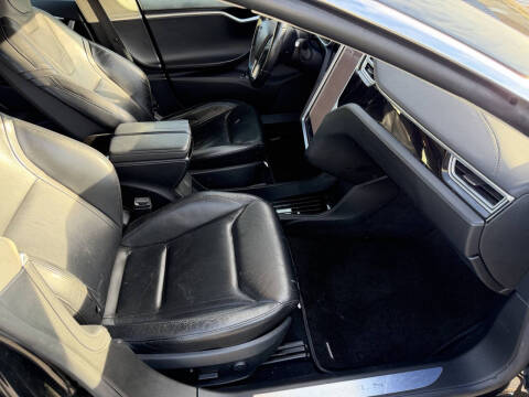 2016 Tesla Model S 70