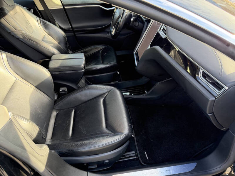 2016 Tesla Model S 70