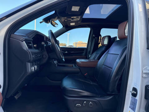 2023 GMC Yukon XL Denali Ultimate