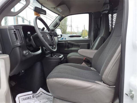 2024 GMC Savana 2500