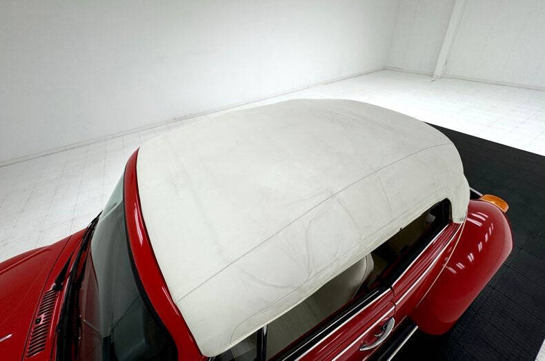 1974 Volkswagen Super Beetle