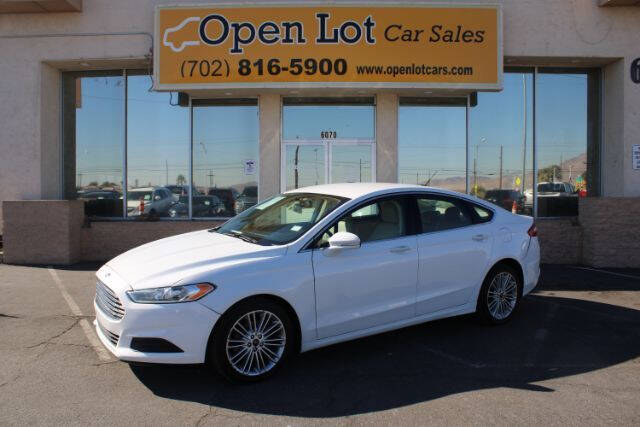 2016 Ford Fusion SE