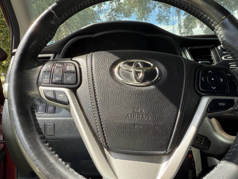 2014 Toyota Highlander LE