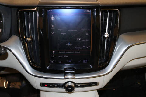 2019 Volvo XC60 T5 Momentum