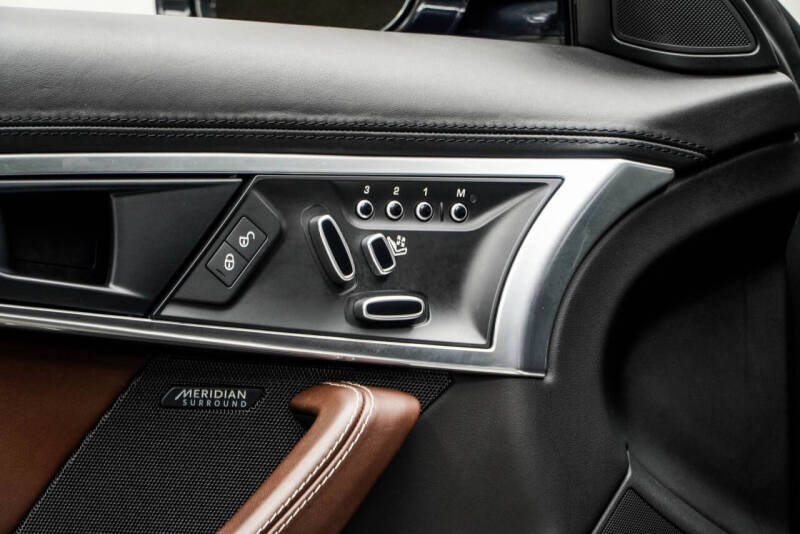 2018 Jaguar F-TYPE 296HP