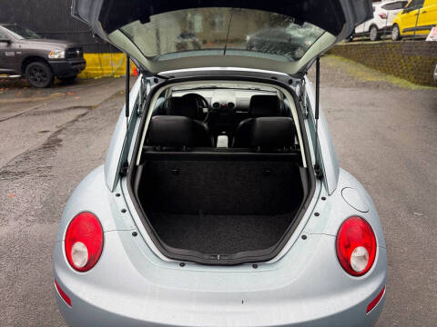 2009 Volkswagen New Beetle Base PZEV