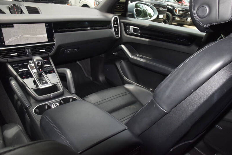2022 Porsche Cayenne