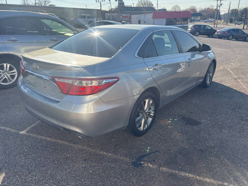 2017 Toyota Camry SE