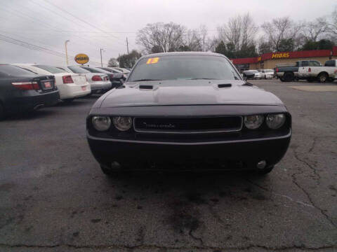 2013 Dodge Challenger for sale at Space & Rocket Auto Sales in Meridianville AL
