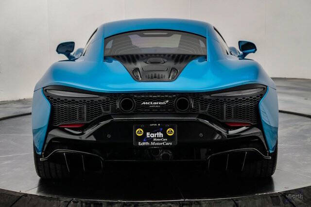2024 McLaren Artura