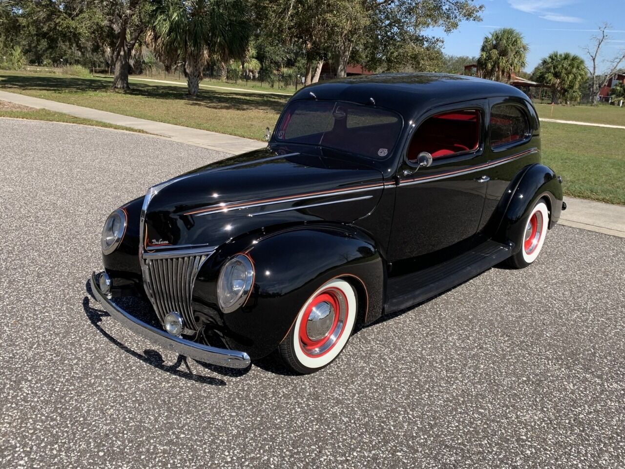 1939 Ford Deluxe 2