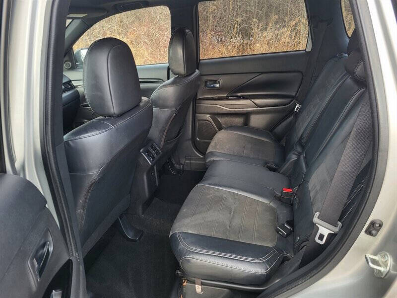 2019 Mitsubishi Outlander LE