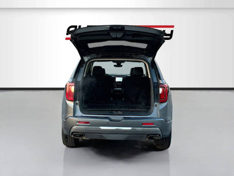 2022 GMC Acadia Denali