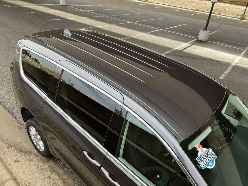 2022 Chrysler Voyager LX