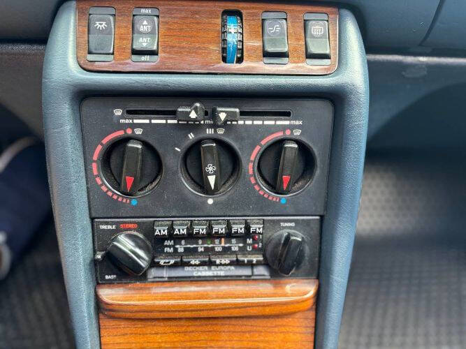 1983 Mercedes-Benz 240D