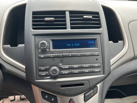 2014 Chevrolet Sonic LS Auto