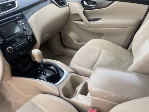 2015 Nissan Rogue S