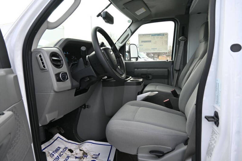 2025 Ford E-Series