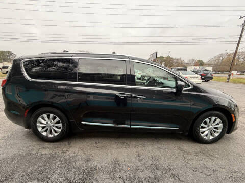 2018 Chrysler Pacifica Touring L Plus