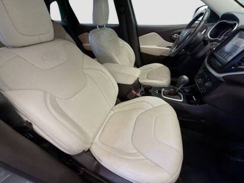 2017 Jeep Cherokee Overland