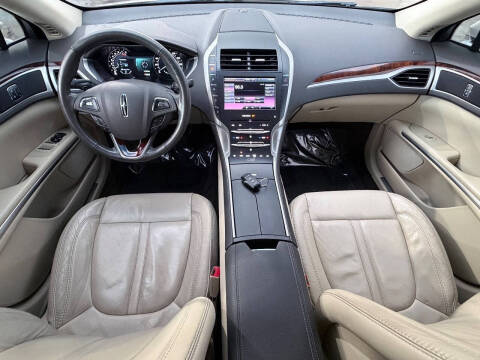 2014 Lincoln MKZ