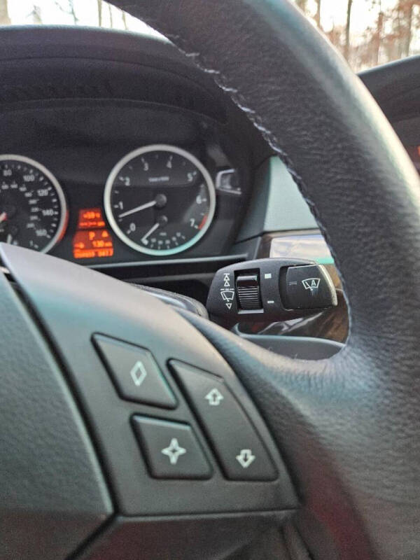 2004 BMW 5 Series 525i