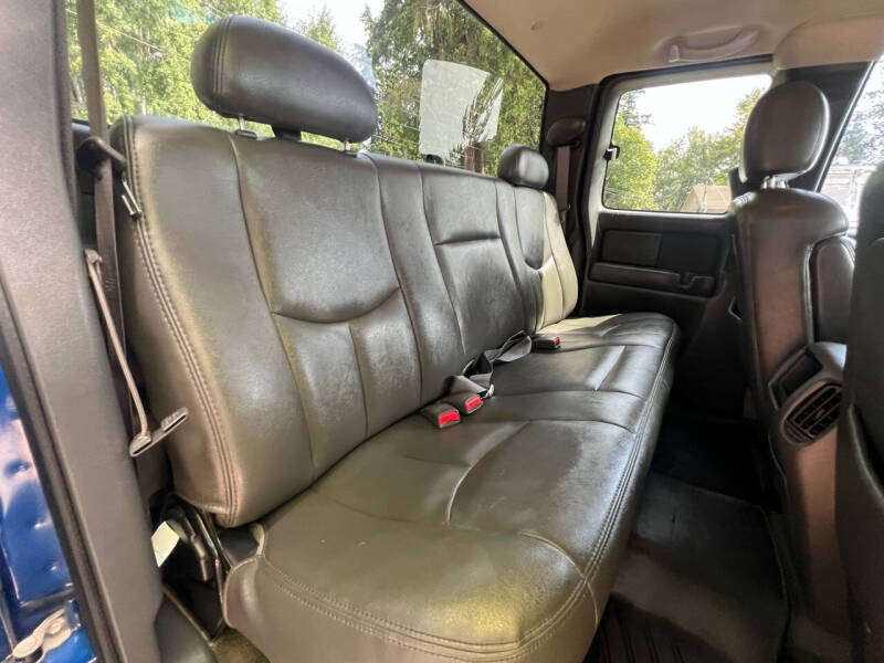 2004 GMC Sierra 2500HD SLT