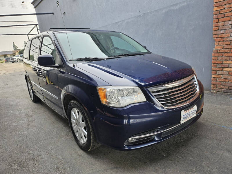 2014 Chrysler Town and Country for sale at EV MOTORS in Pico Rivera CA