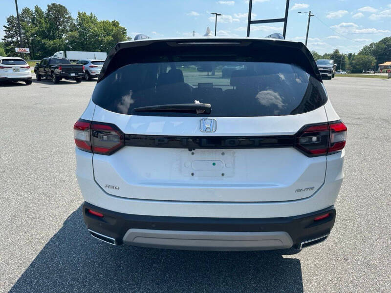 2023 Honda Pilot Elite