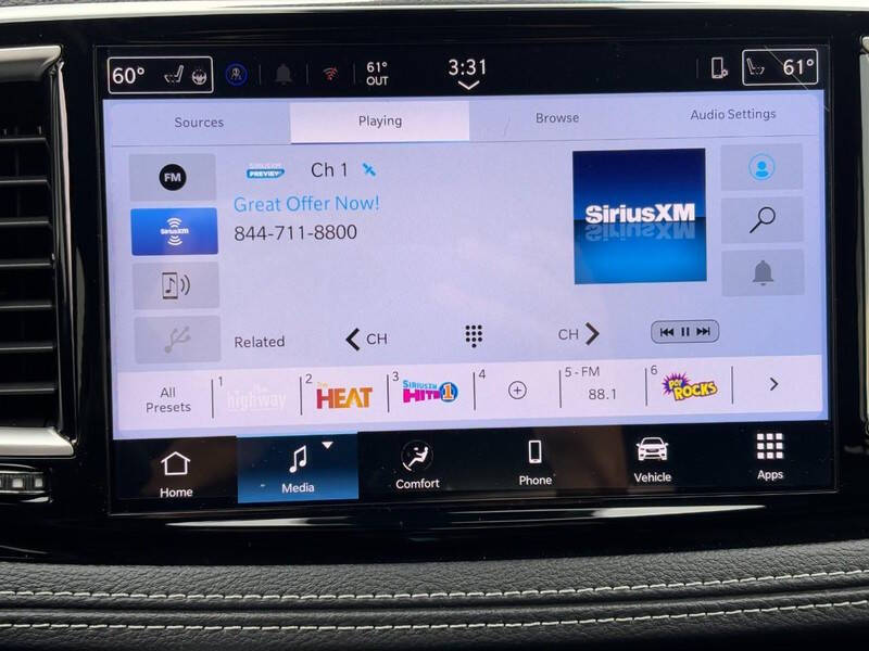 2026 Chrysler Pacifica Select