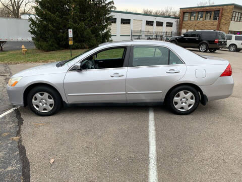 2007 Honda Accord for sale at Stuart's Cars in Cincinnati OH