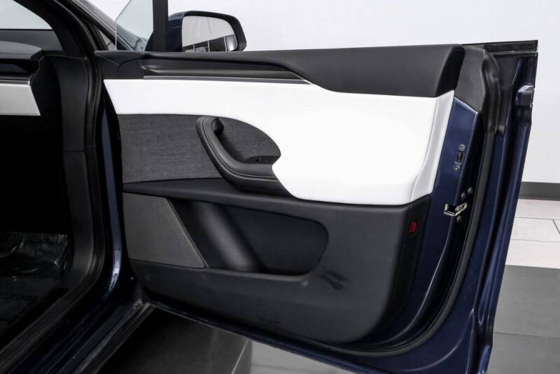 2023 Tesla Model X Plaid