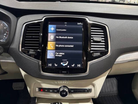 2022 Volvo XC90 T5 Momentum