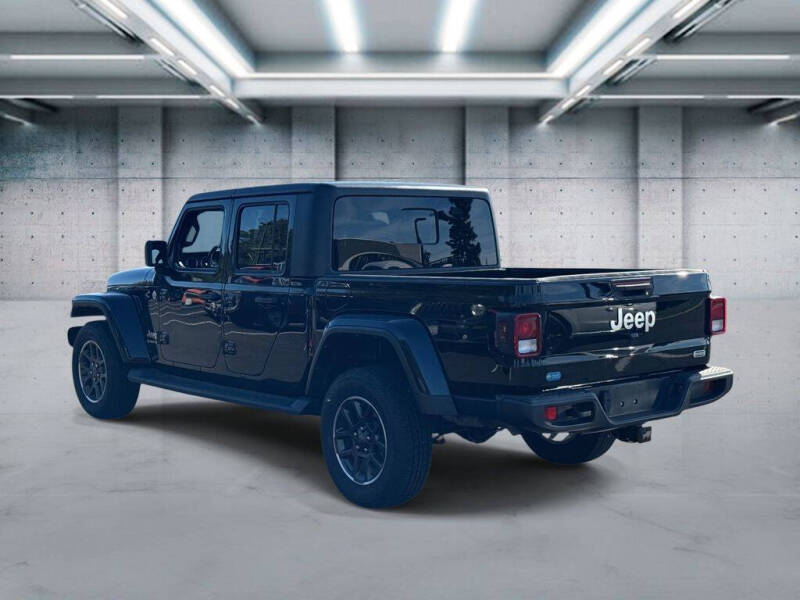 2021 Jeep Gladiator Overland