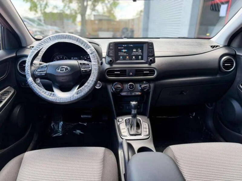 2020 Hyundai Kona SEL