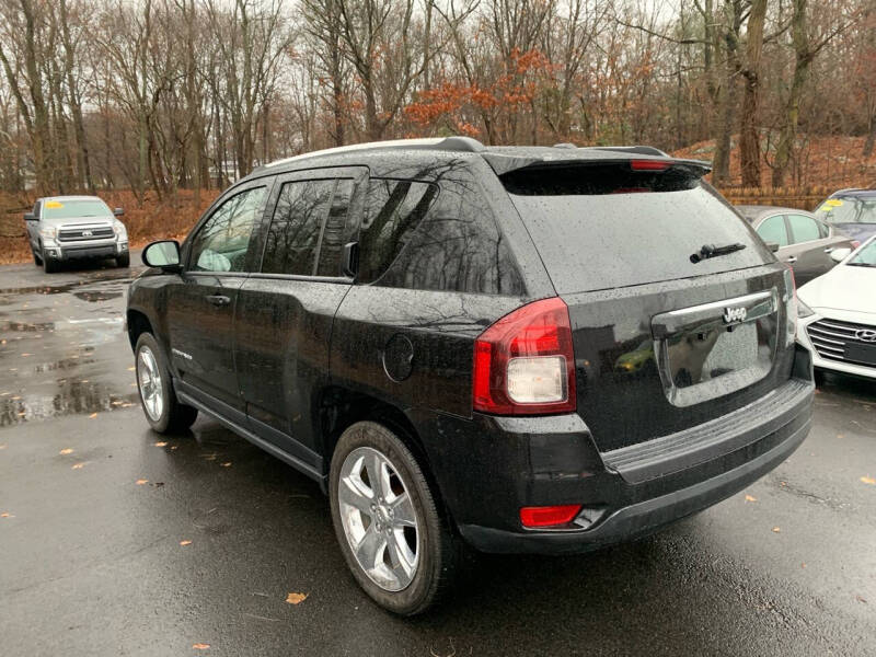 2014 Jeep Compass Latitude photo 8