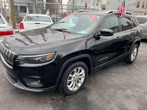 2019 Jeep Cherokee for sale at Hellcatmotors.com in Irvington NJ