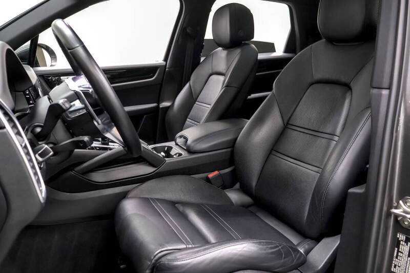 2019 Porsche Cayenne S