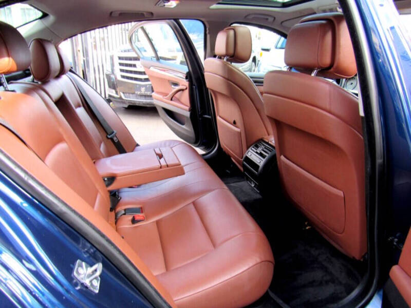 2012 BMW 5 Series 528i xDrive