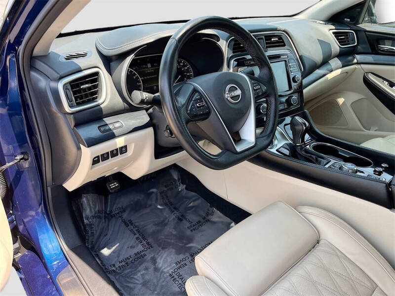 2023 Nissan Maxima 3.5 Platinum