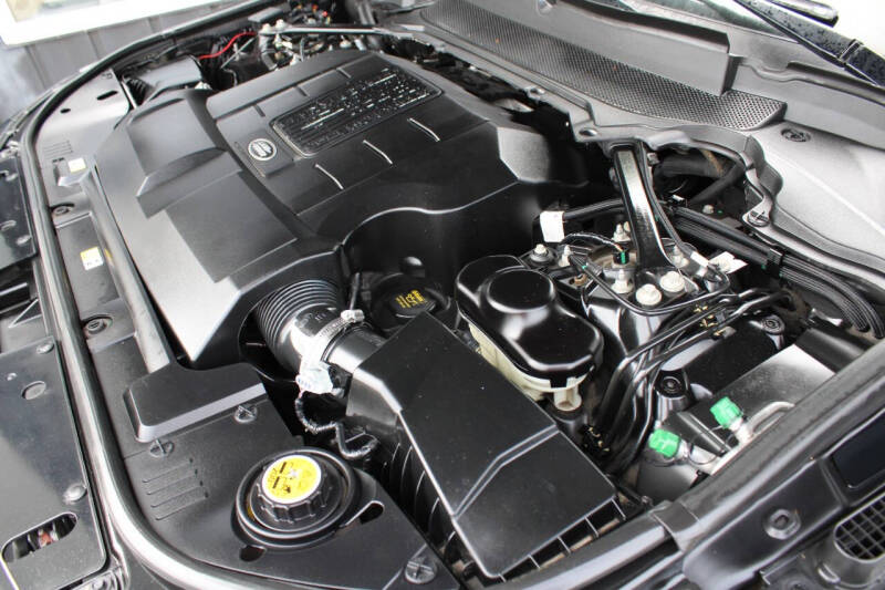 2020 Land Rover Range Rover P525 HSE