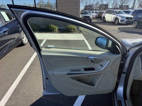 2015 Volvo V60 T5 Drive-E Premier