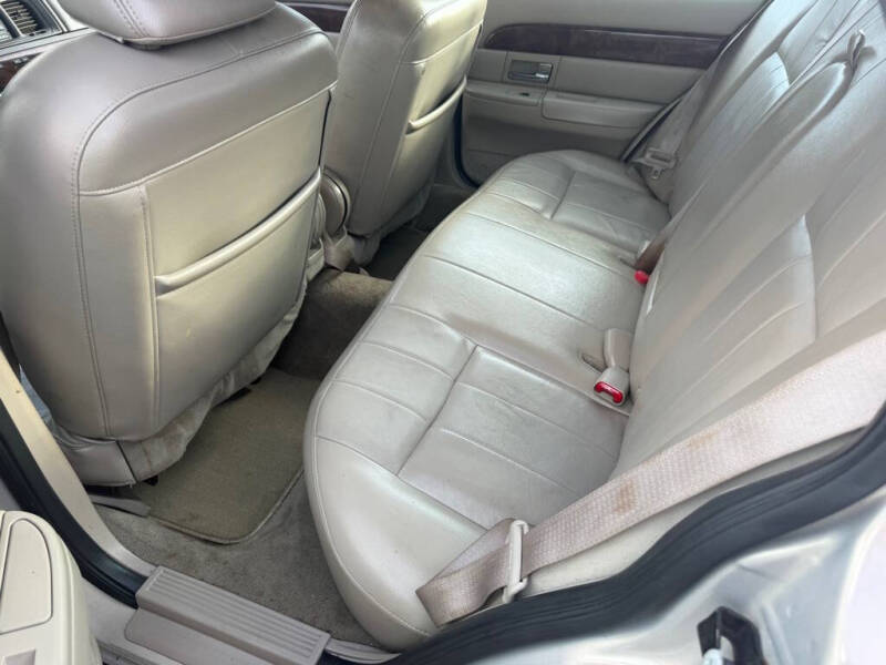 2010 Mercury Grand Marquis LS