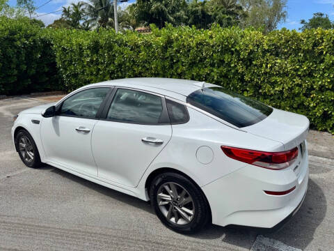 2020 Kia Optima LX