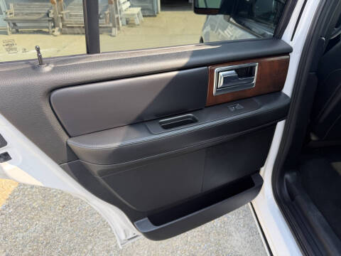 2017 Lincoln Navigator Select