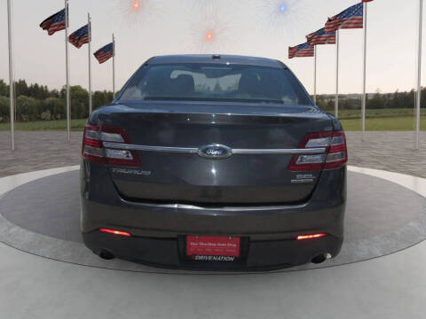 2017 Ford Taurus SEL