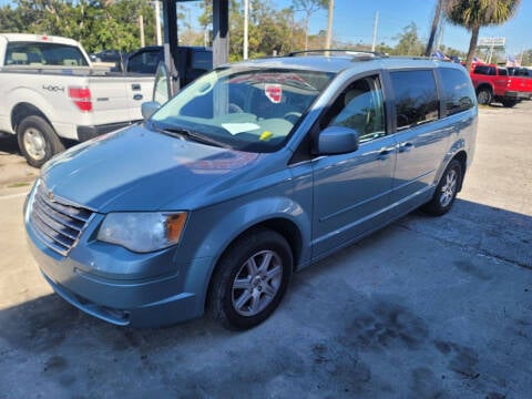 2008 Chrysler Town and Country for sale at MEN AUTO SALES in Port Richey FL